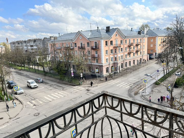 2-к. квартира, 70 м², 3/4 эт.