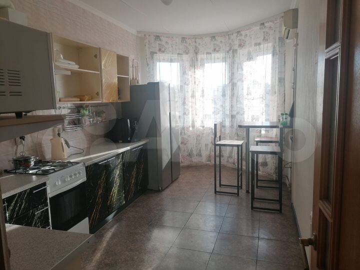 3-к. квартира, 92,5 м², 6/7 эт.