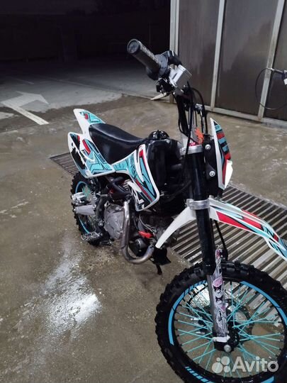 Regul Moto sewen medalist 150E