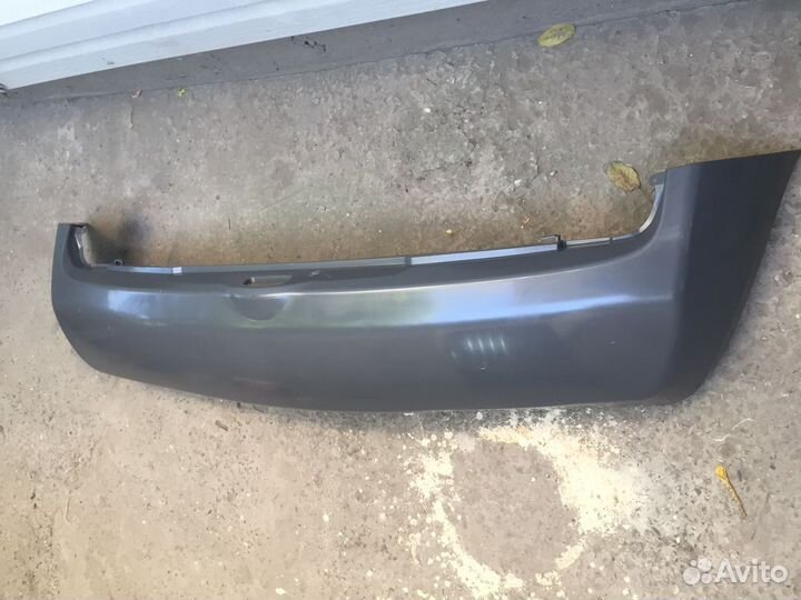 Бампер задний Ниссан Микра
