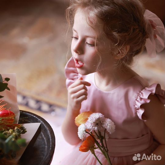 Платье праздничное на девочку 98. Новое