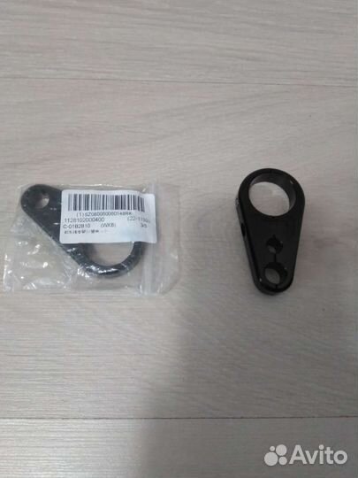 Крепления на руль для тросиков газа и сцепления