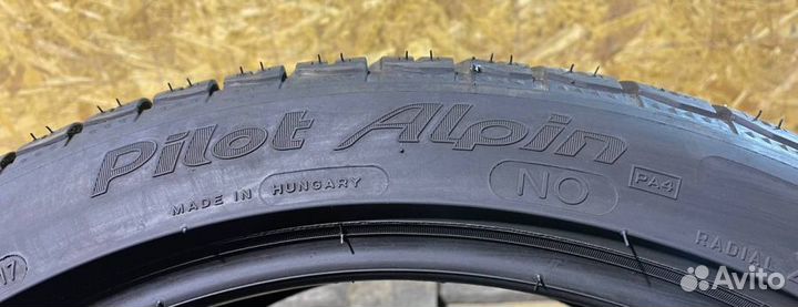 Michelin Pilot Alpin PA4 255/40 R20