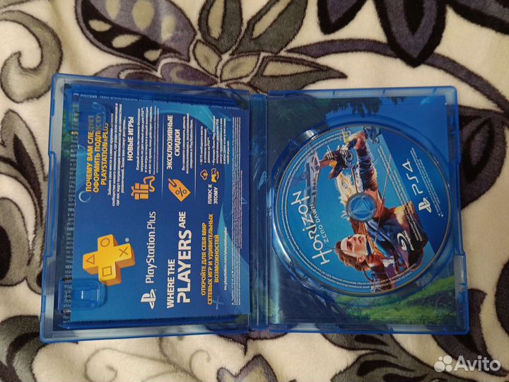 Диски на ps4 spider man и Horizon zero dawn