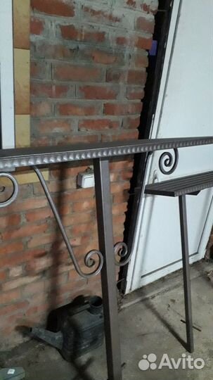 Лавка со столиком