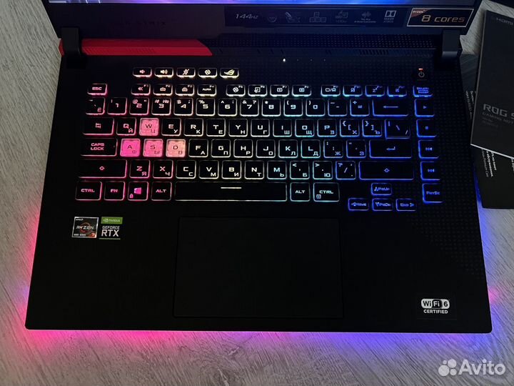 Игровой ноутбук Asus Rog Strix