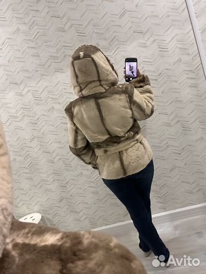 Полушубок автоледи, бобрик стриженый,отделка норка