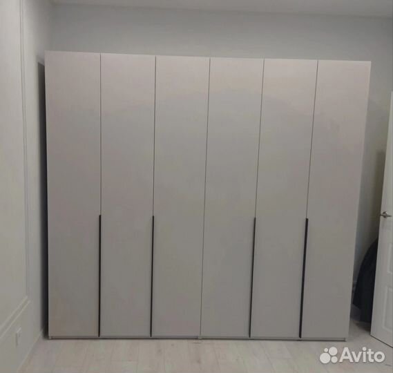 Шкаф распашной