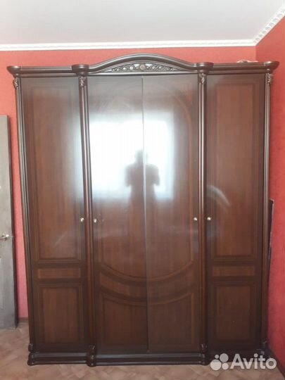 Спальный гарнитур