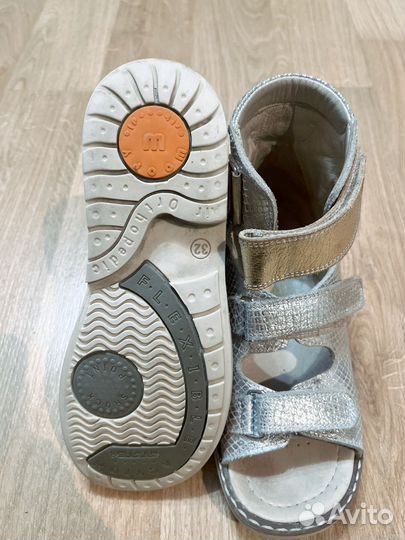 Сандалии ортопедические 32