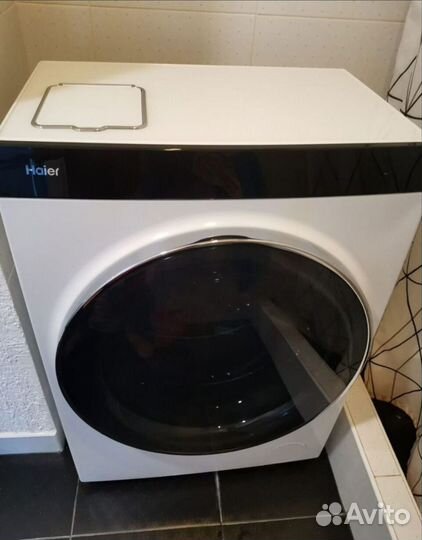 Стирaльная машина с сушкой Hаier