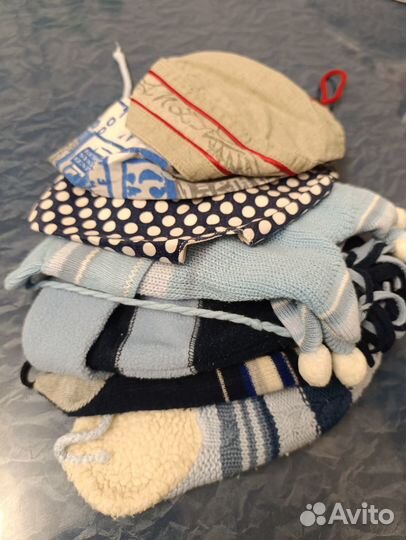 Детские вещи пакетом Шапки