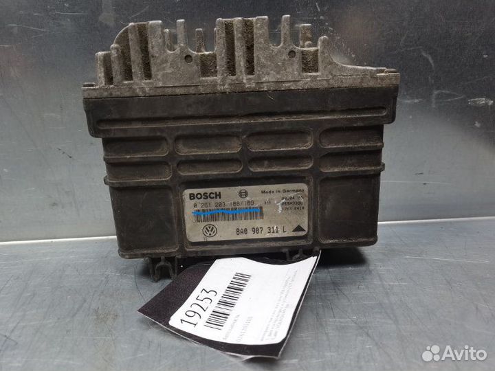 Блок управления двигателем Volkswagen Passat B4