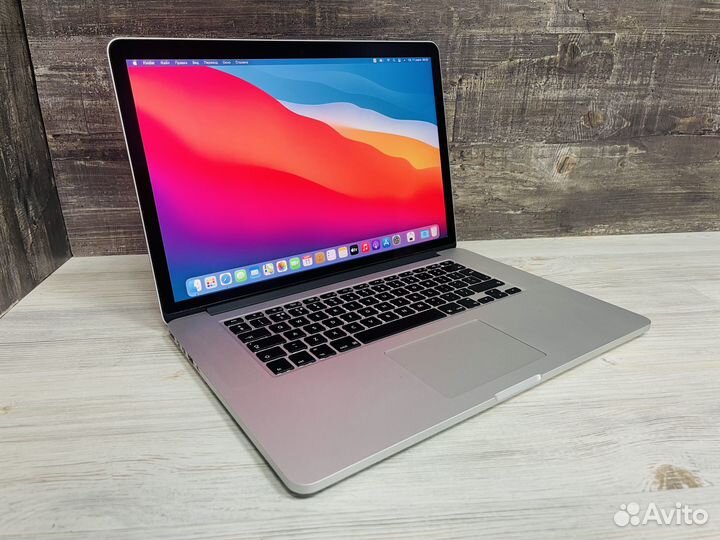 MacBook Retina 15 core i7 в коробке на гарантии