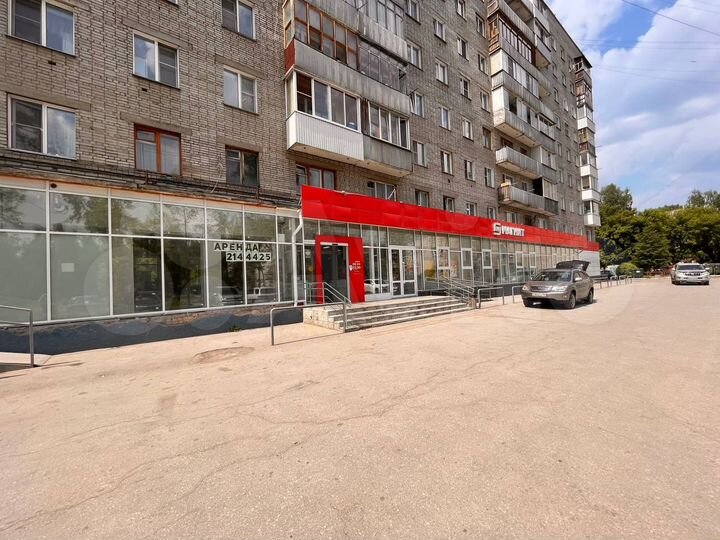 Торговая площадь на потоке супермаркета, 58 м²
