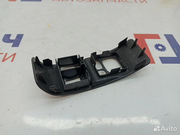 Накладка под кнопки Subaru Impreza (G12) G12 83002-FG030-MG