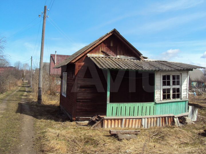 Дача 26 м² на участке 4 сот.