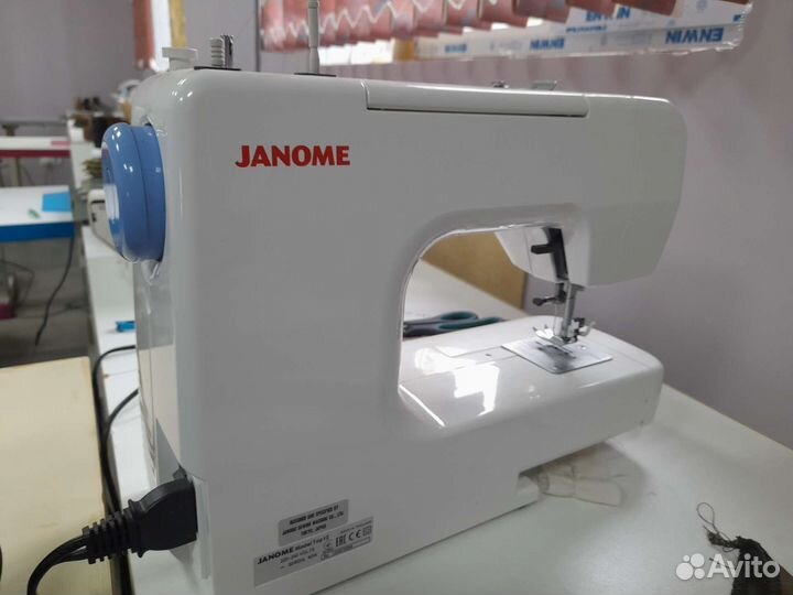 Швейная машина Janome новая
