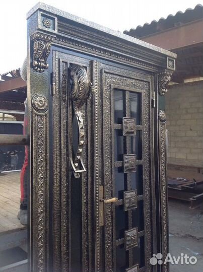 Кованые двери