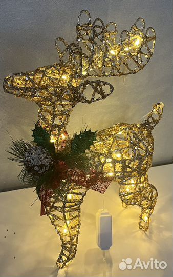 Новогодний олень светящийся