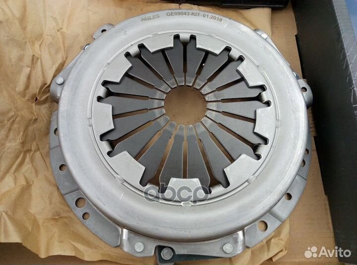 Сцепление к-т LADA 2123 chevrolet niva 1.7 02