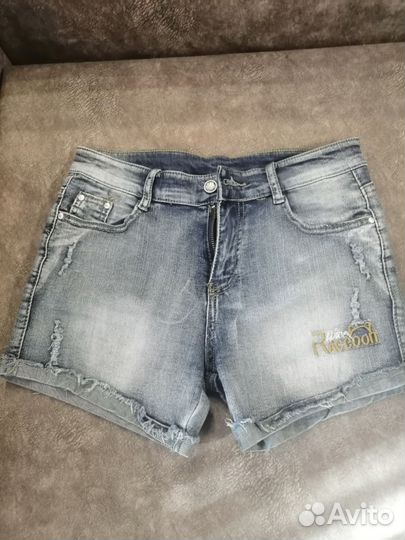 Джинсовые шорты