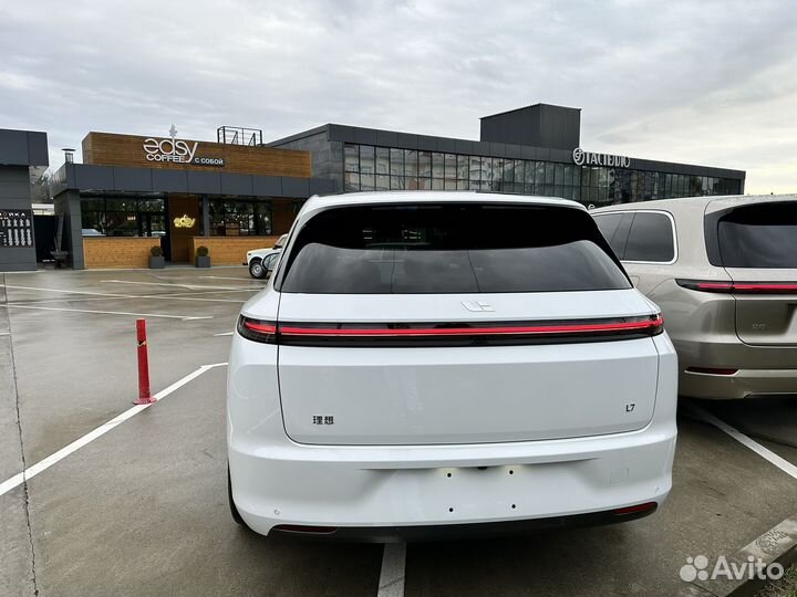 LiXiang L7 1.5 AT, 2023, 200 км