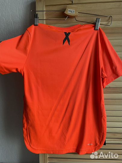 Футболка спортивная adidas 11-12 лет (152 см)
