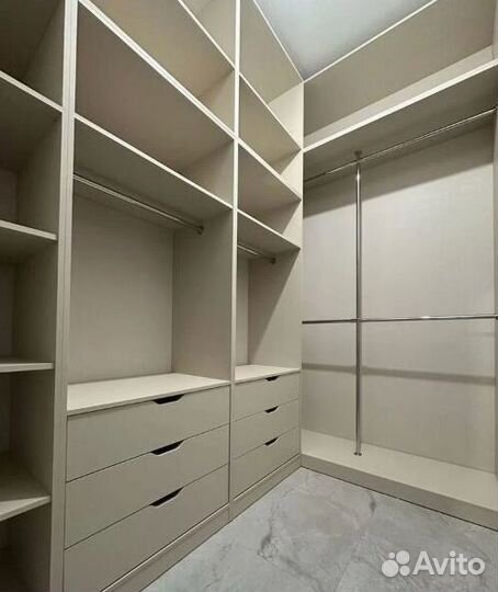 Дизайнерский шкаф