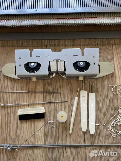 Brother KH 811 вязальная машинка, Япония