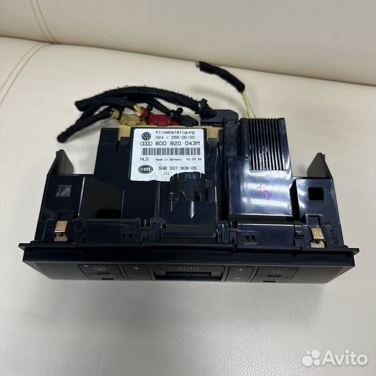 Блок управления климатом Audi A4 B5 8D0820043M