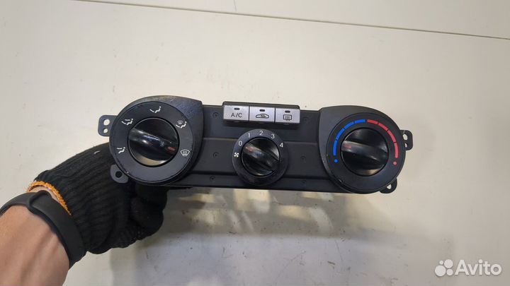 Переключатель отопителя Hyundai i20, 2010