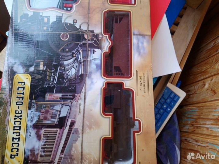 Игрушка Электропоезд с рельсами, пулт д/у