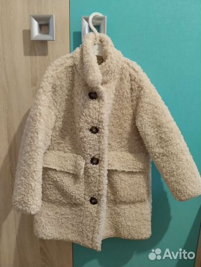 Пальто для девочки zara 116