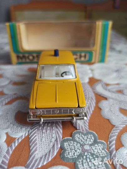 Модель автомобиля Москвич - 412
