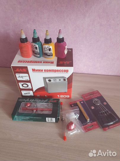 Мини компрессор, аэрограф, краски, доп.сопло