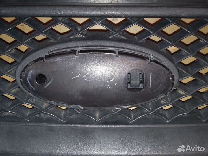 Решетка радиатора ford focus 2 дорест