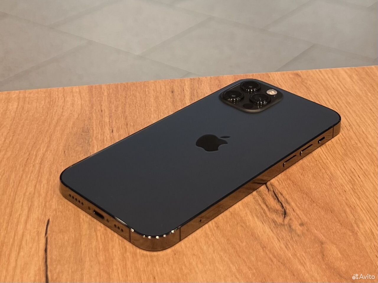 iPhone 12 Pro, 256 ГБ, SIM + eSIM