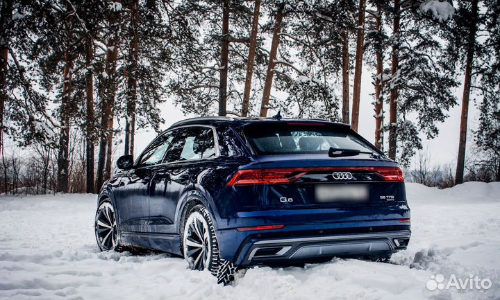Аренда авто Новосибирск. Audi Q8 без водителя