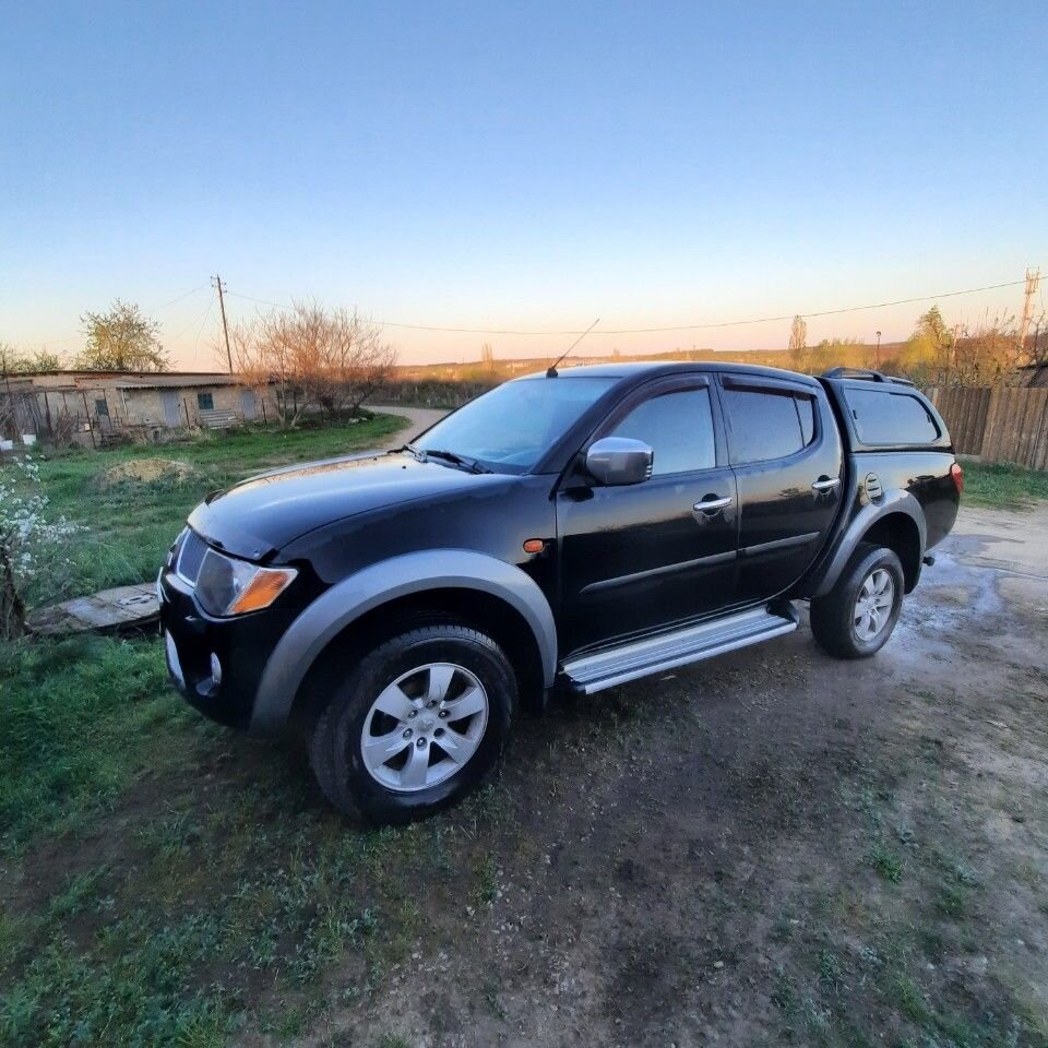 Mitsubishi L200: фото владельца