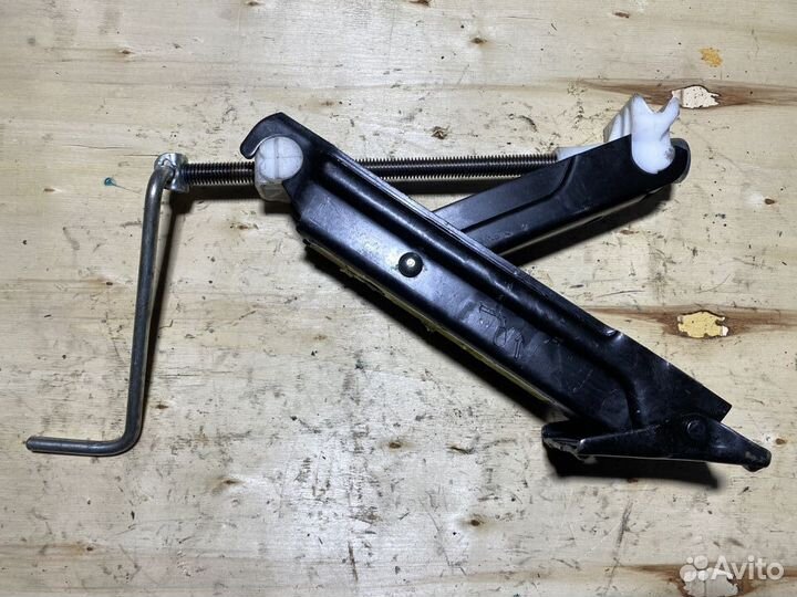 Домкрат штатный Opel Corsa C Арт. 77443