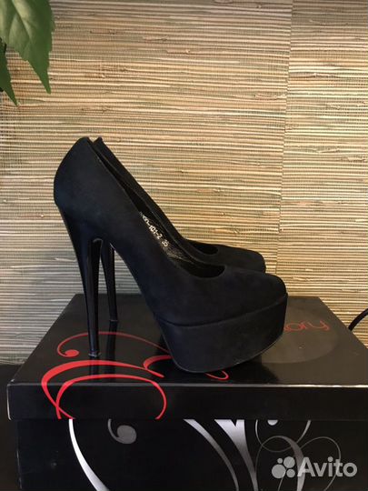 Туфли замшевые 35 р-р