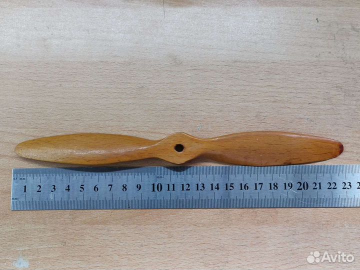 Пропеллер деревянный