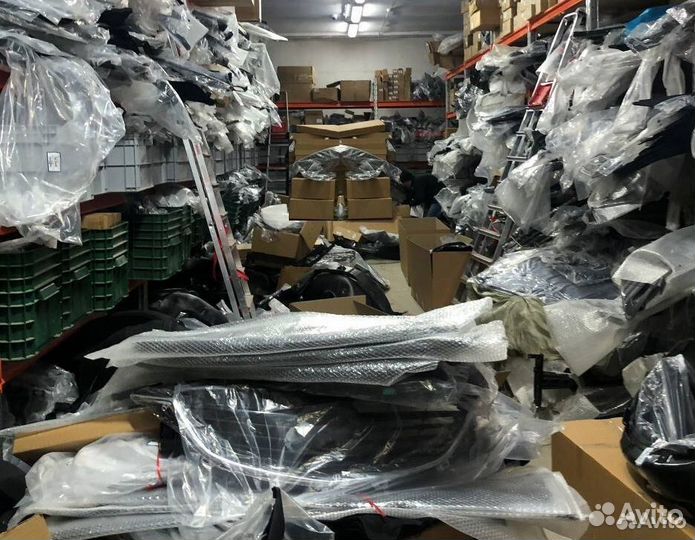 Окантовка птф фары правая VW Jetta 6