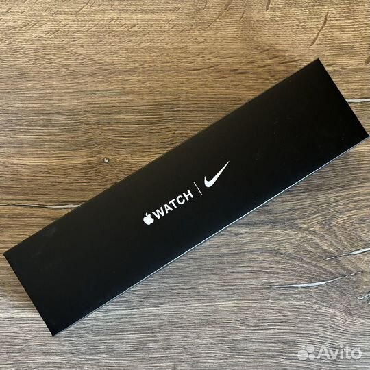 Apple Watch Nike Series 7 45 mm