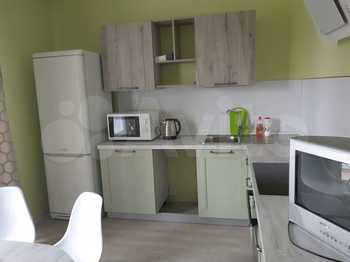 2-к. квартира, 50 м², 4/18 эт.