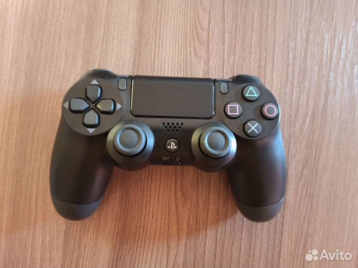 Sony PS4 + подарок подписке EA