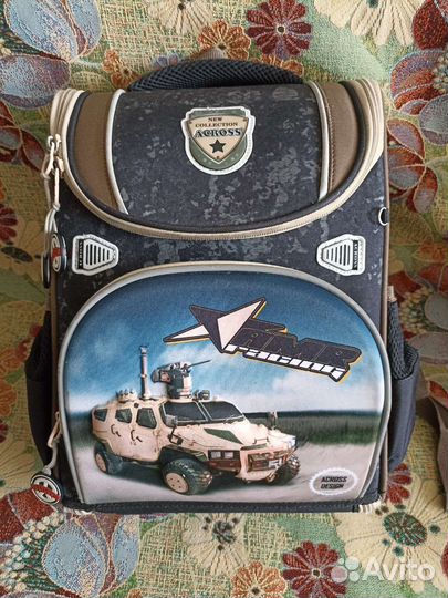 Рюкзак (ранец) школьный 1-4 класс