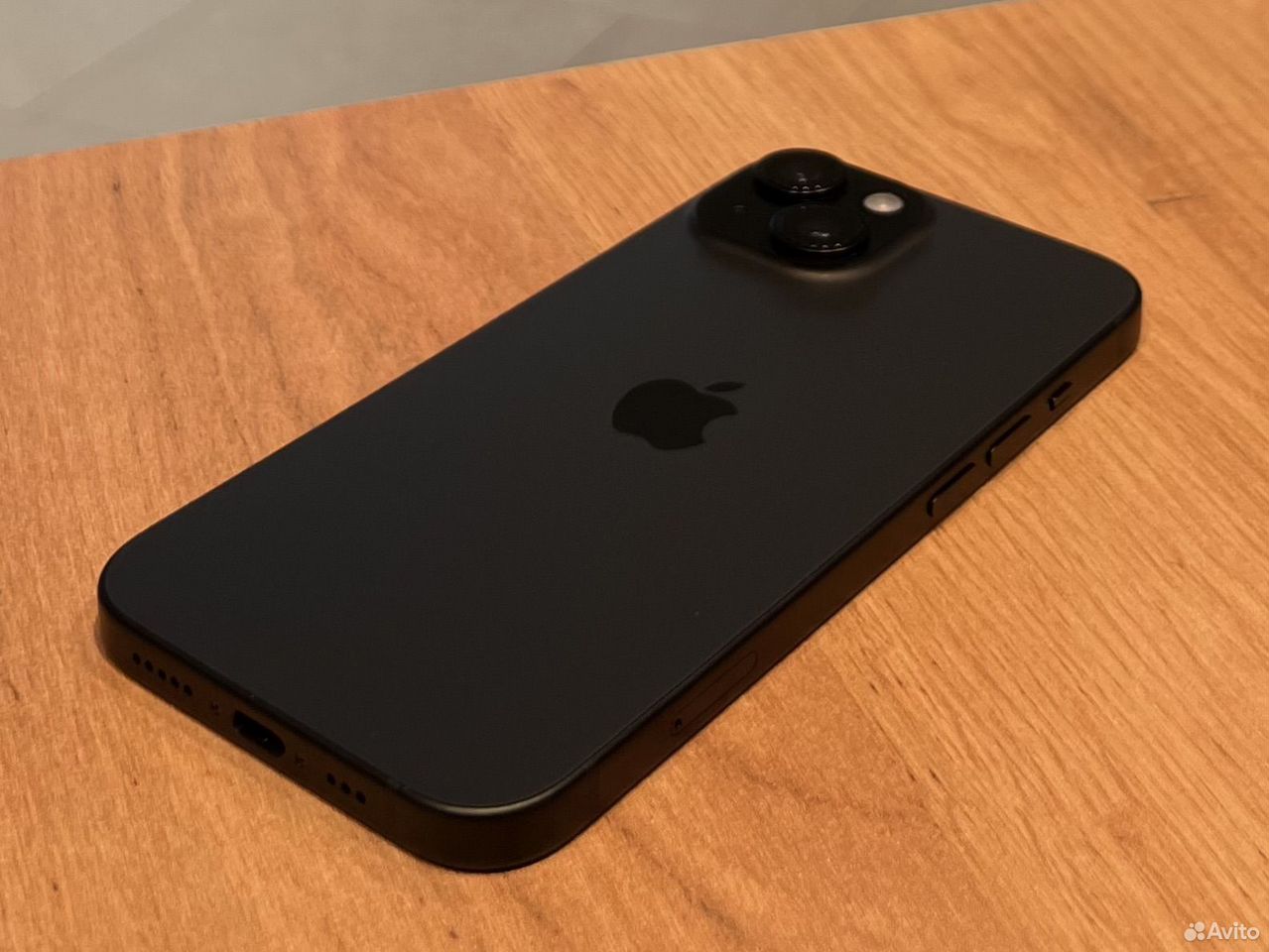 iPhone 15, 128 ГБ, SIM + eSIM