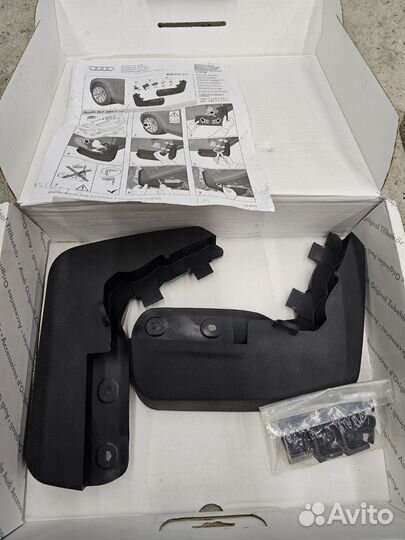 Брызговики передние Audi A7